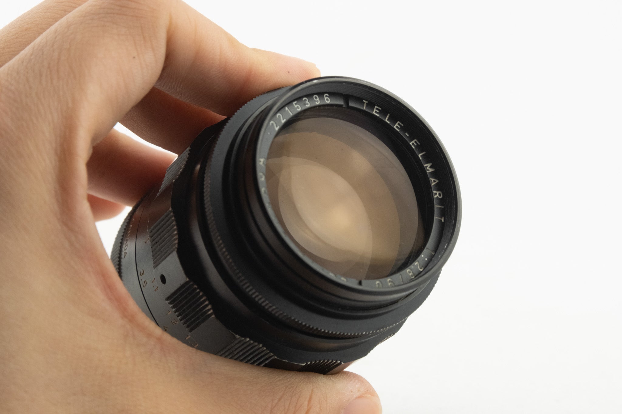 Leica Tele-Elmarit 90mm f/2.8 – M-Objektiv in schwarz, leichte Gebrauchsspuren