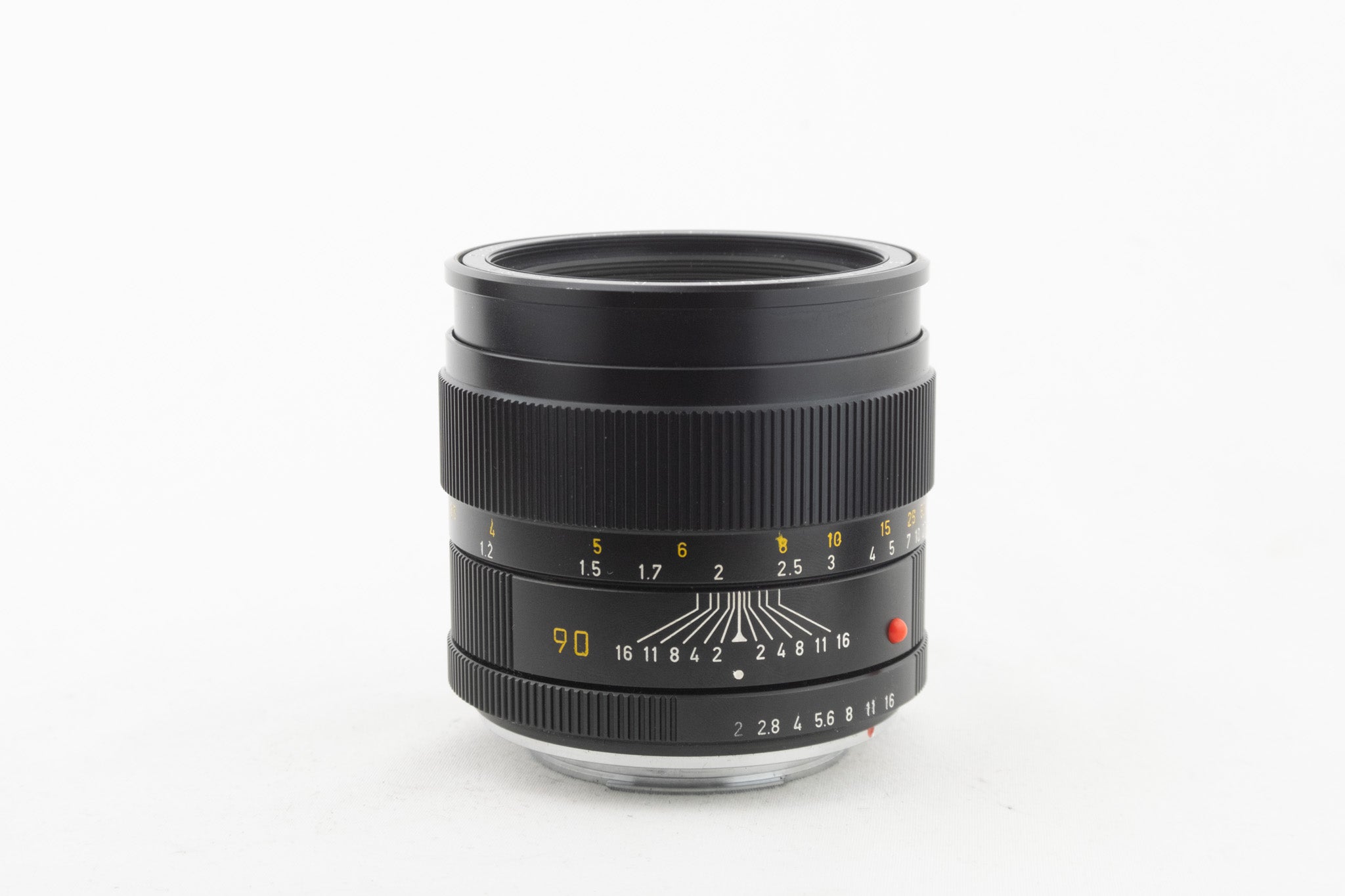 Leica Summicron R 90/2 E55 – Objektiv von vorne mit Deckel