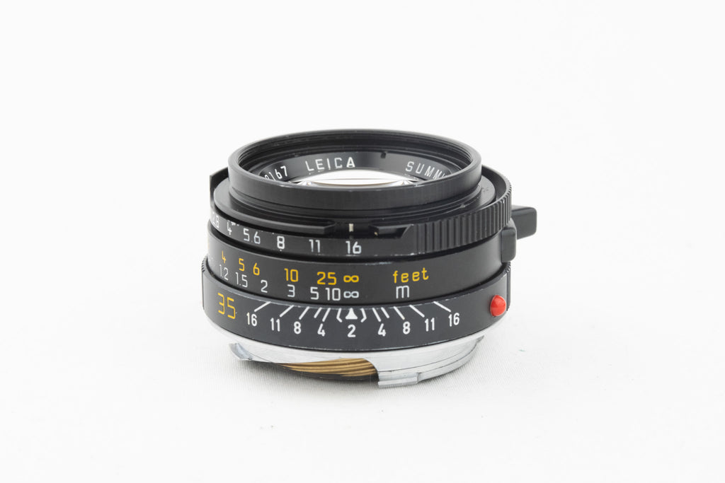 Leica Summicron 35mm f/2 7-Element – Objektiv von vorne mit Deckel