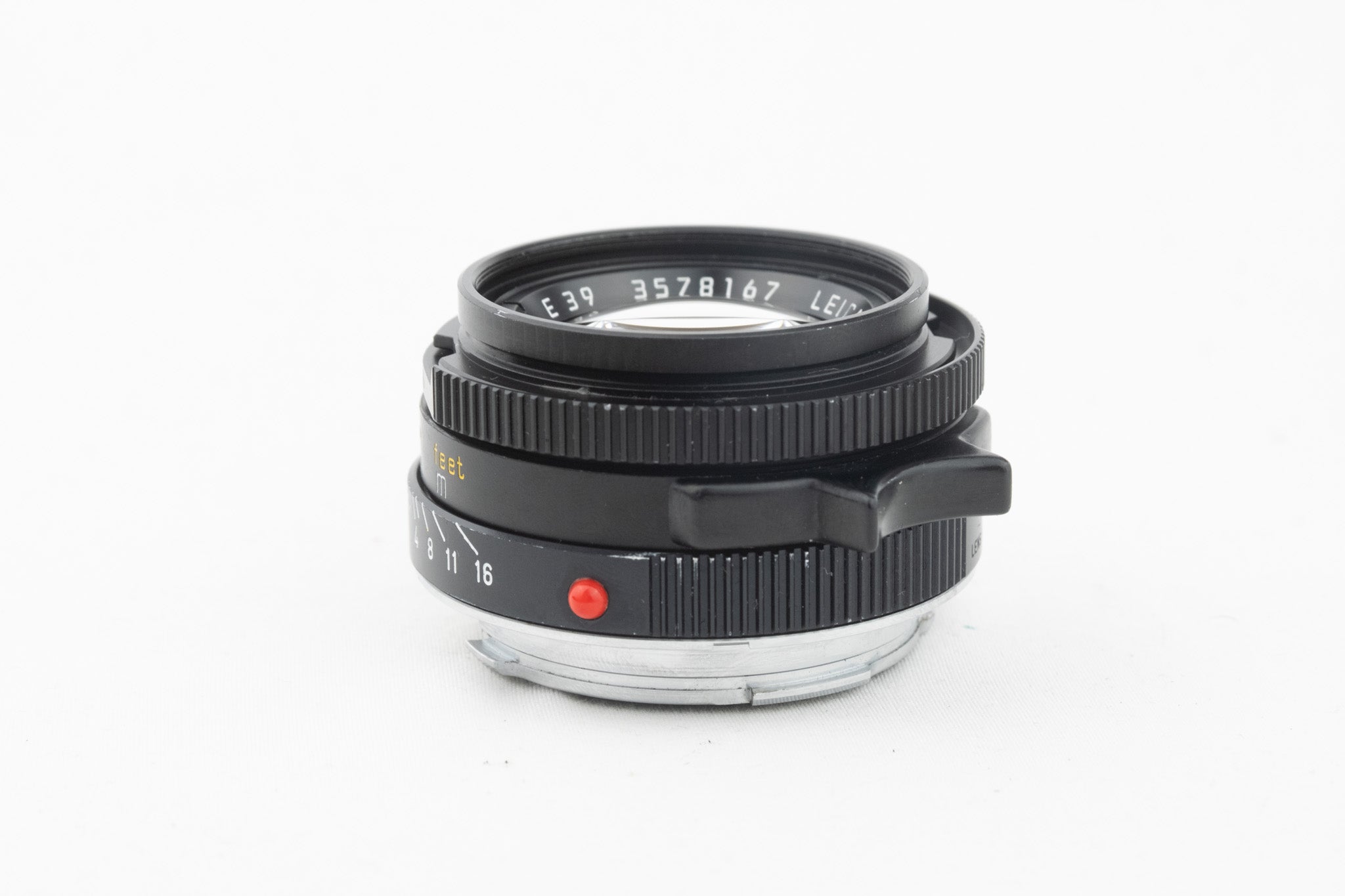 Leica Summicron 35mm f/2 7-Element – Objektiv von vorne mit Deckel