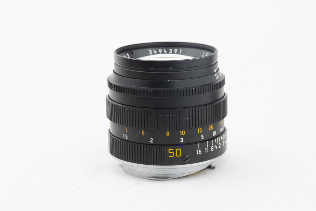 Leica Summilux 50mm f/1.4 E43 II – schwarzes Objektiv mit Goldvergütung